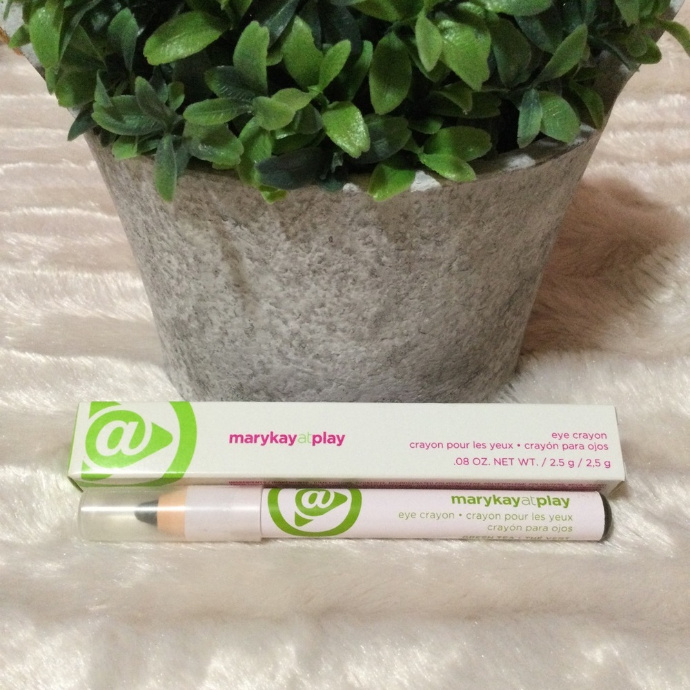 Mary Kay Green Tea Eye Crayon